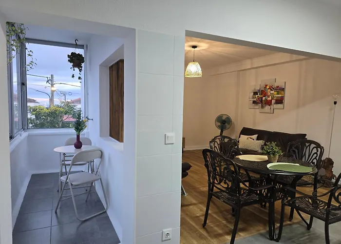 Be Loved By Earth * 蓬塔德尔加达